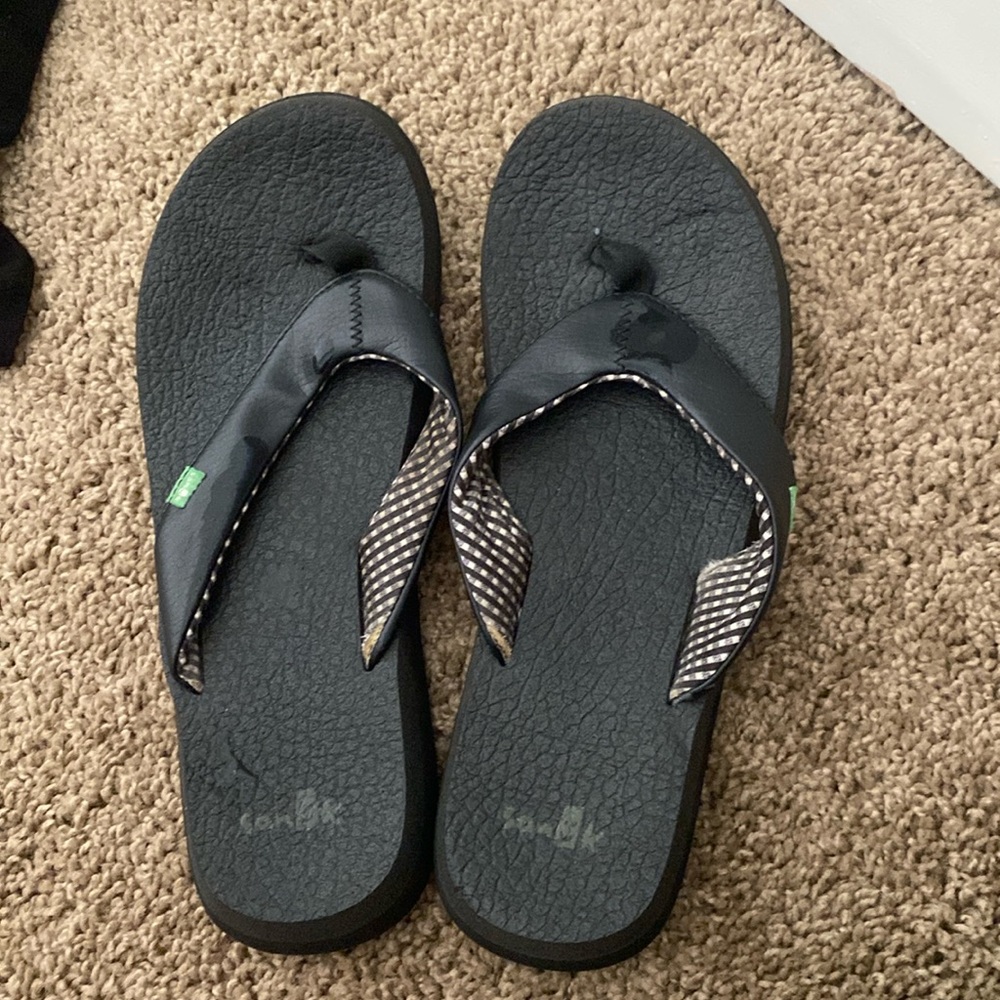 Flip flops